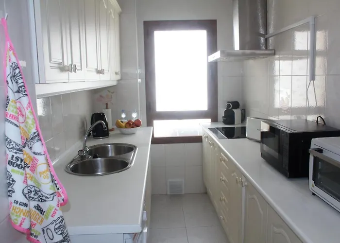 Elizabeth With Seaviews!