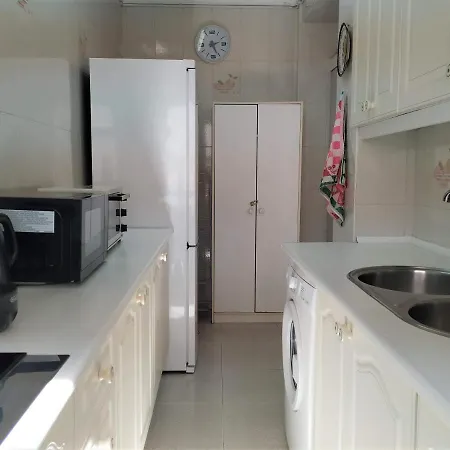 Elizabeth With Seaviews! Apartment