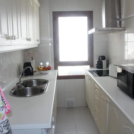 Elizabeth With Seaviews!