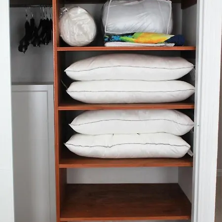 Elizabeth With Seaviews! Torremolinos