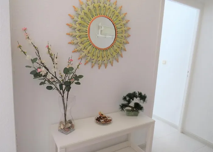 Elizabeth With Seaviews! * Torremolinos